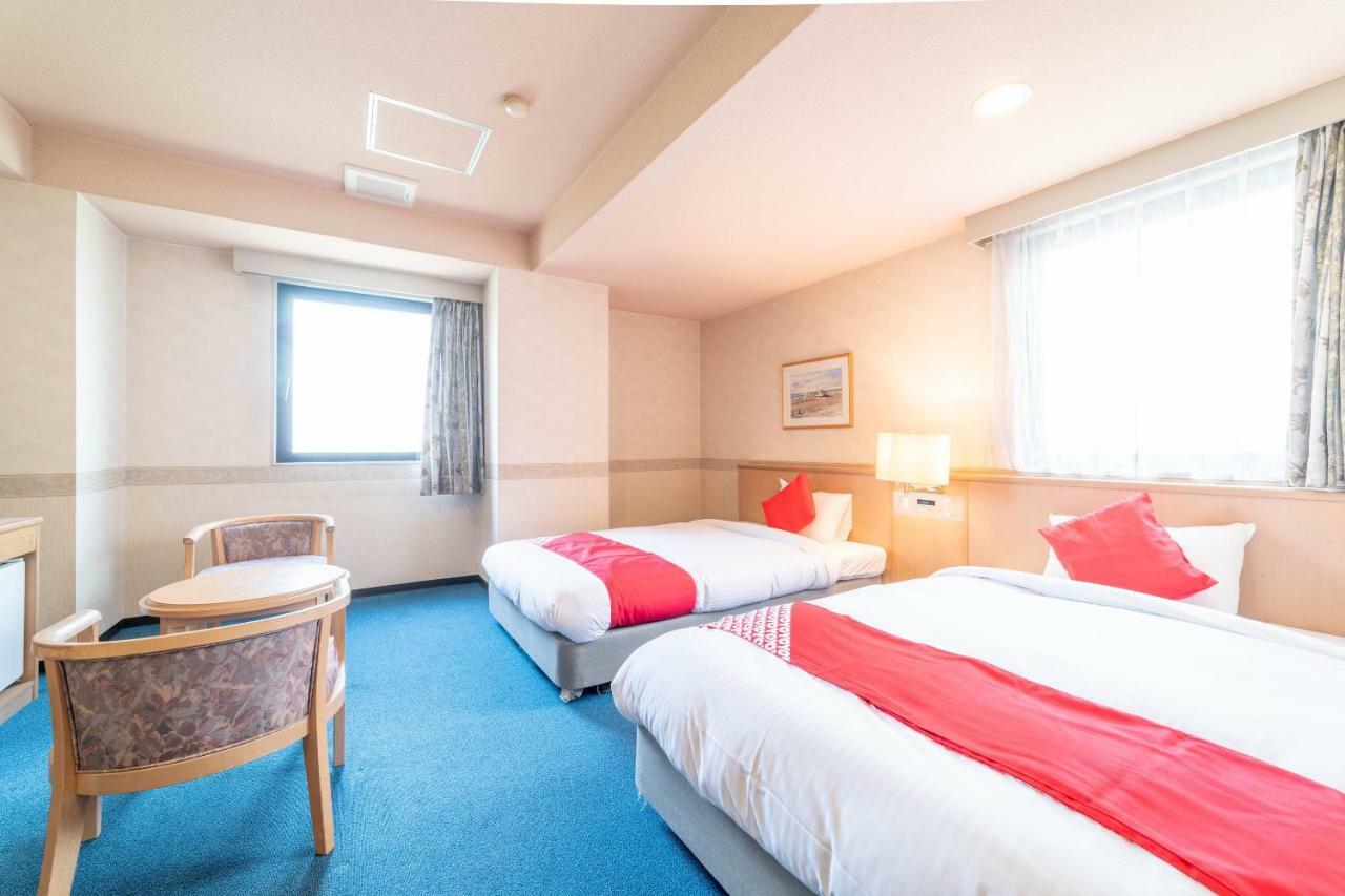 Oyo Business Hotel Nishiura Йоккаити Экстерьер фото